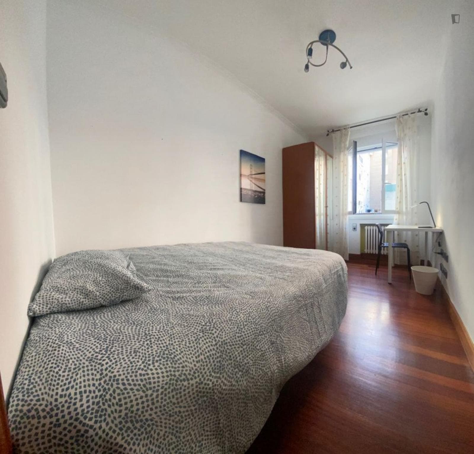 Luminous double bedroom close to Deustuko Unibertsitatea photo 1