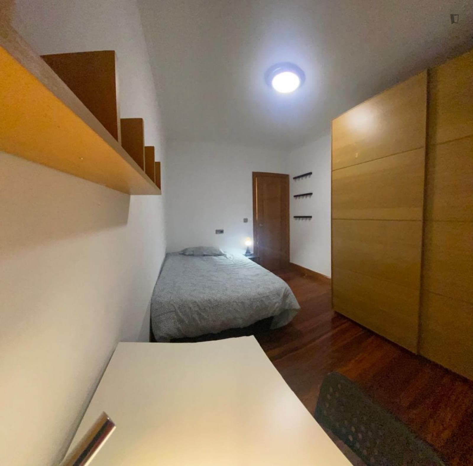 Homely double bedroom close to Deustu metro station photo 1