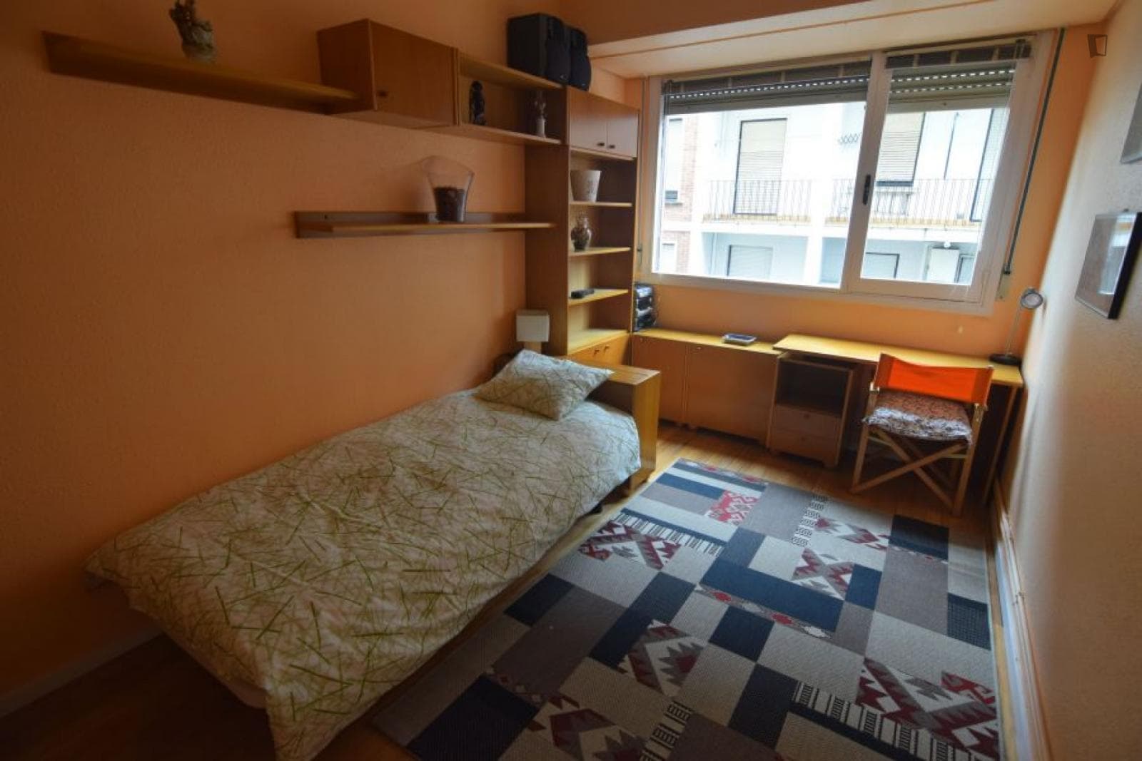 Homely single bedroom in Iturrialde photo 1
