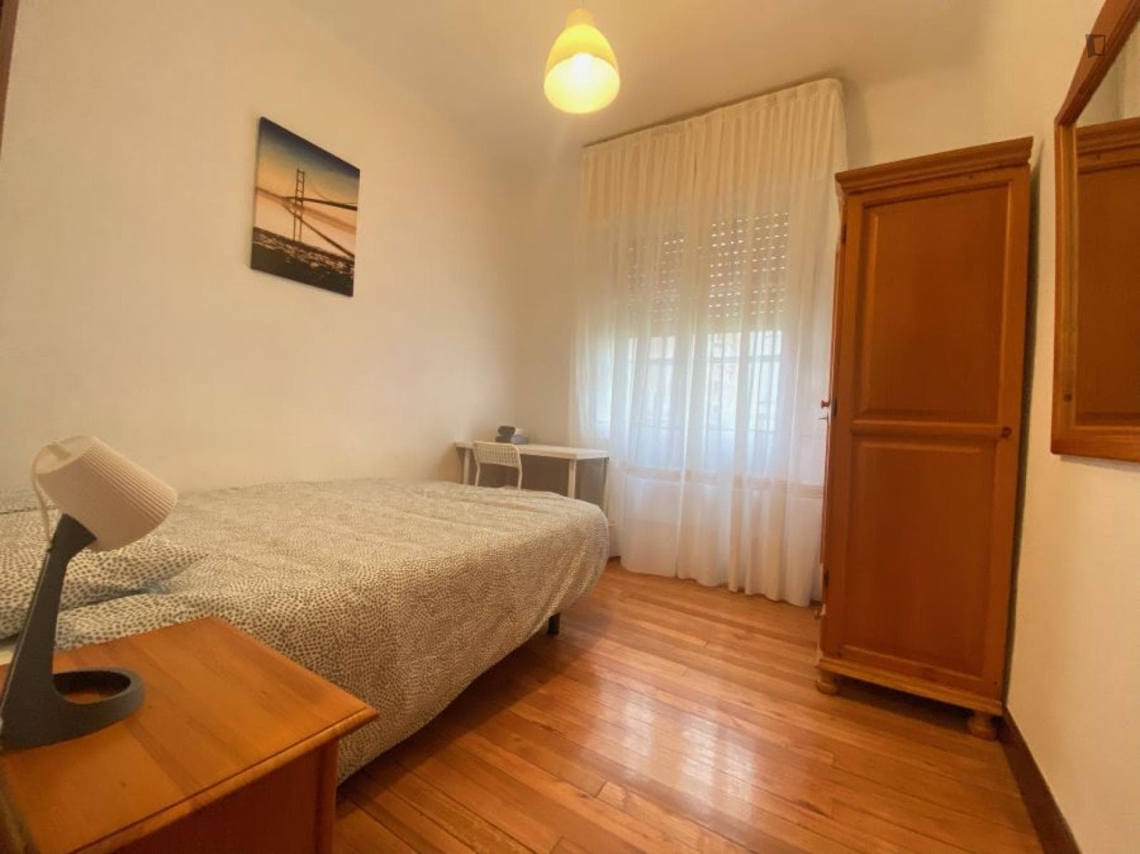 Inviting double bedroom near the Deustu metro photo 1