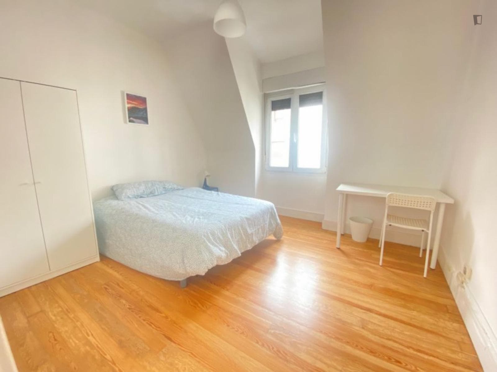 Nice double bedroom in Bilbao close to Nervion river photo 1
