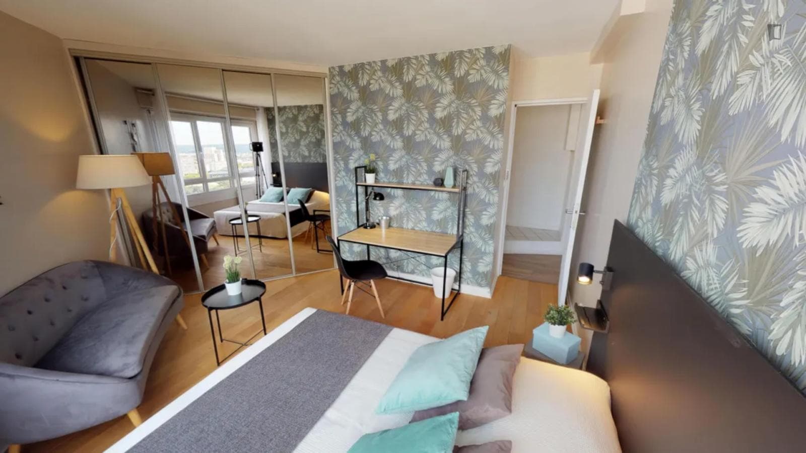 Property photo thumbnail