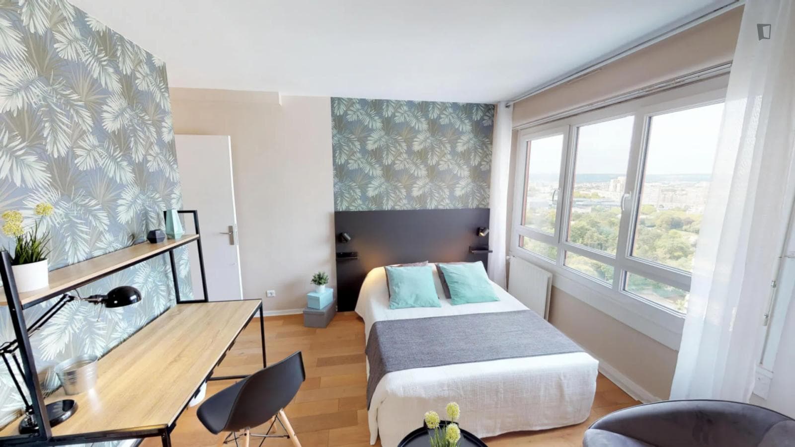 Property photo thumbnail