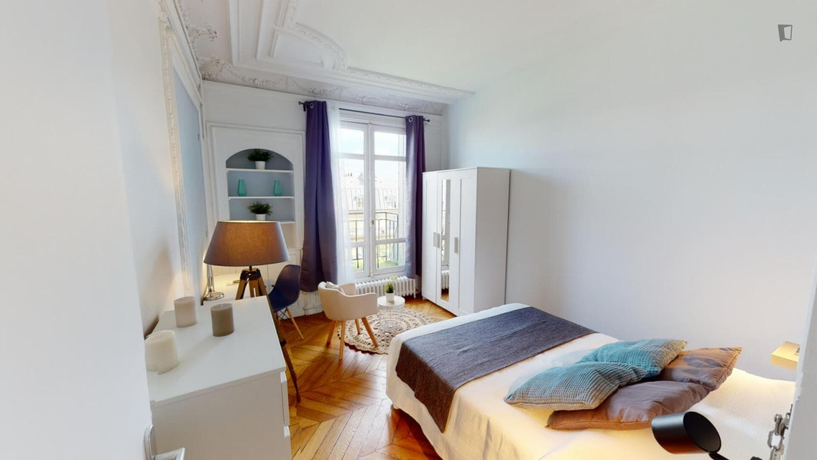 Alluring double bedroom near Parc Monceau photo 1