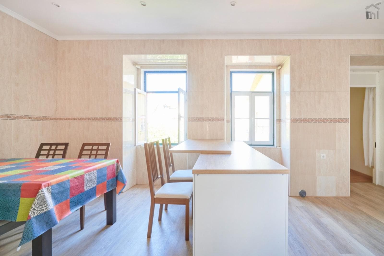 Inviting single bedroom near Jardim do Torel photo 1