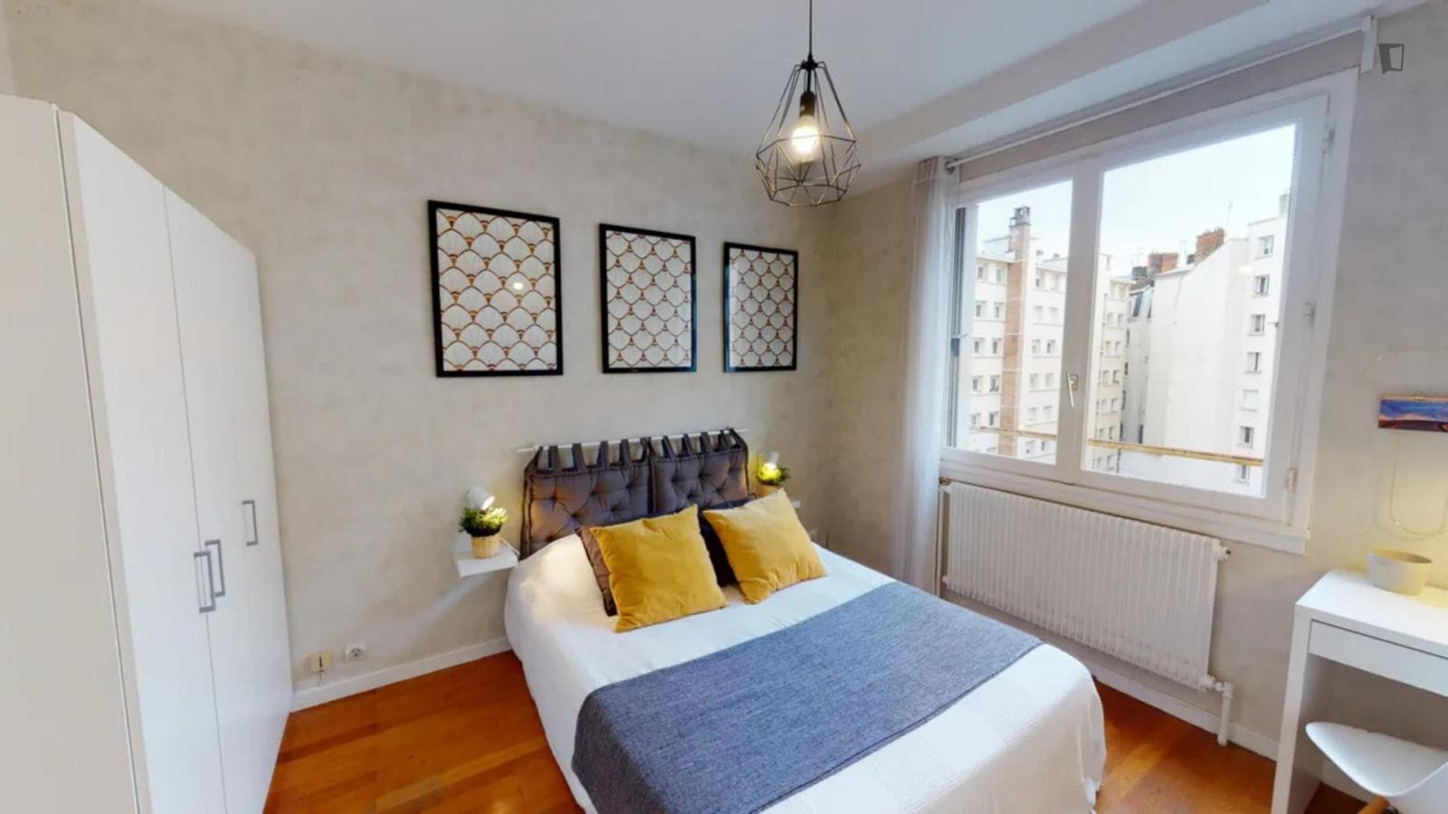 Comfy double bedroom not very far from the Université Jean Moulin Lyon 3 photo 1
