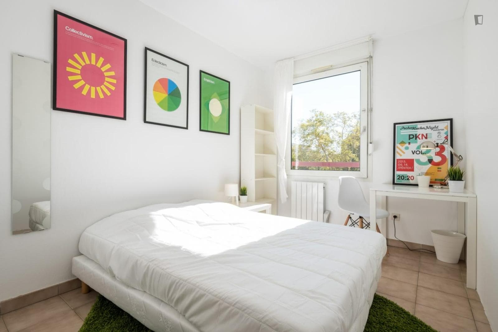 Bright double bedroom not far from Sans Souci metro station photo 1