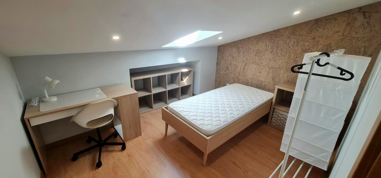 Cosy single bedroom close to Instituto Politécnico de Coimbra photo 1