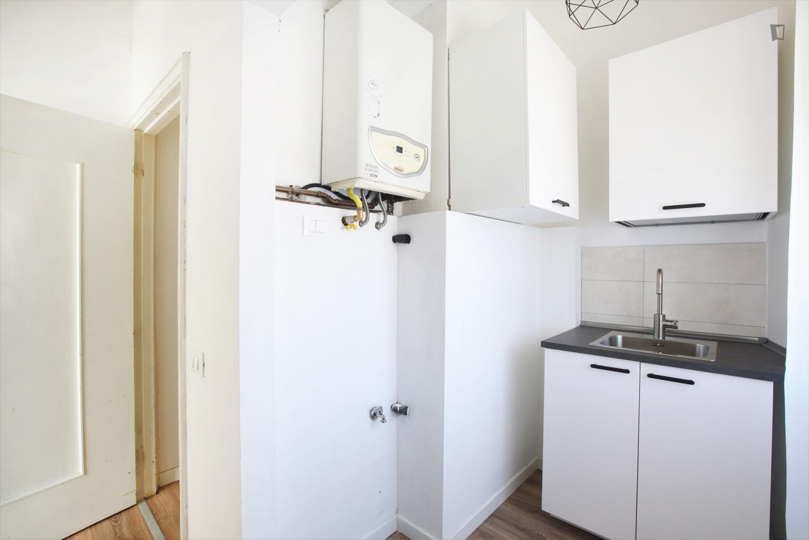 Inviting double bedroom near Parco Giardino Ducale Estense photo 1