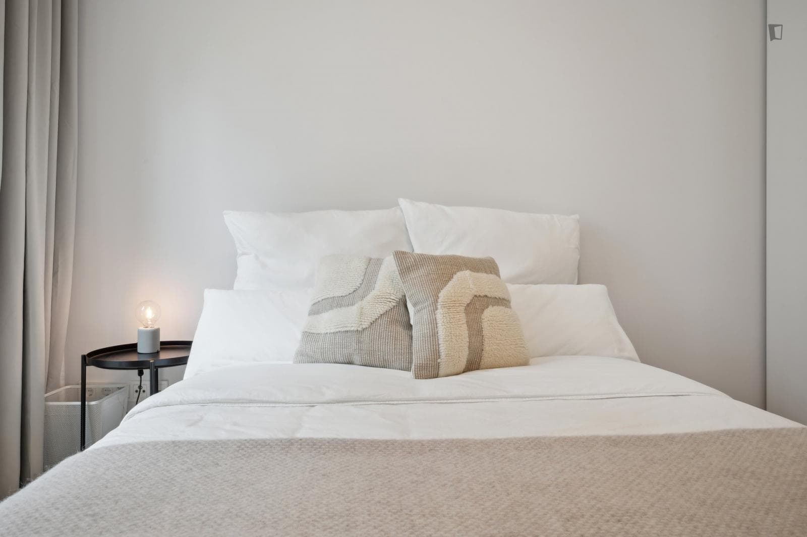 Great double bedroom not far from Volkshochschule Friedrichshain-Kreuzberg in Berlin photo 1