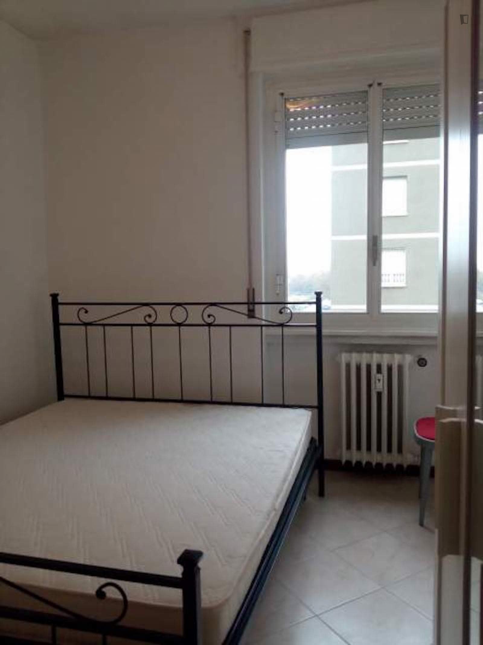 Neat 2-bedroom flat in typical Calvairate photo 1