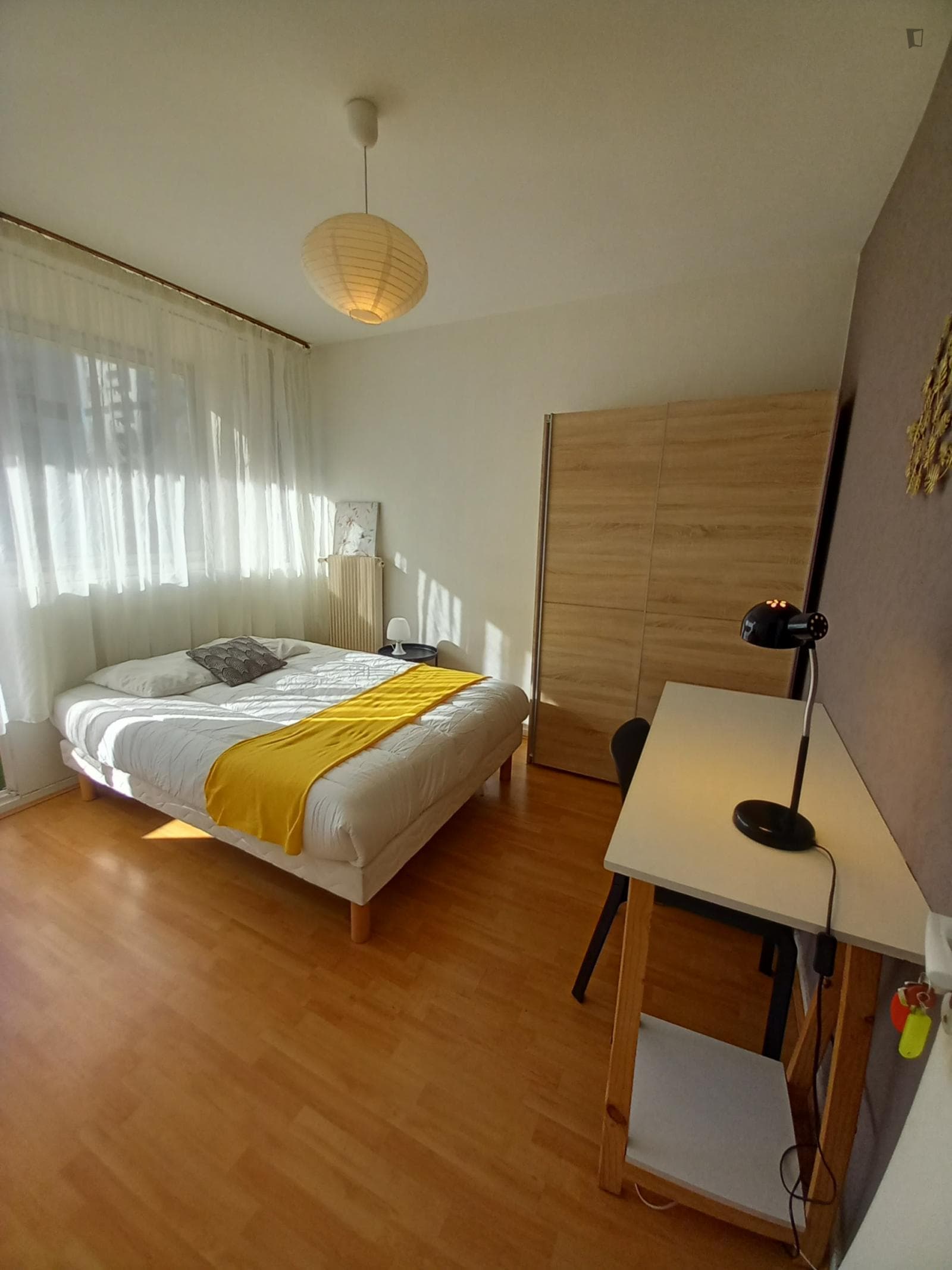 Sunny double bedroom in Val de l'Aurence photo 1