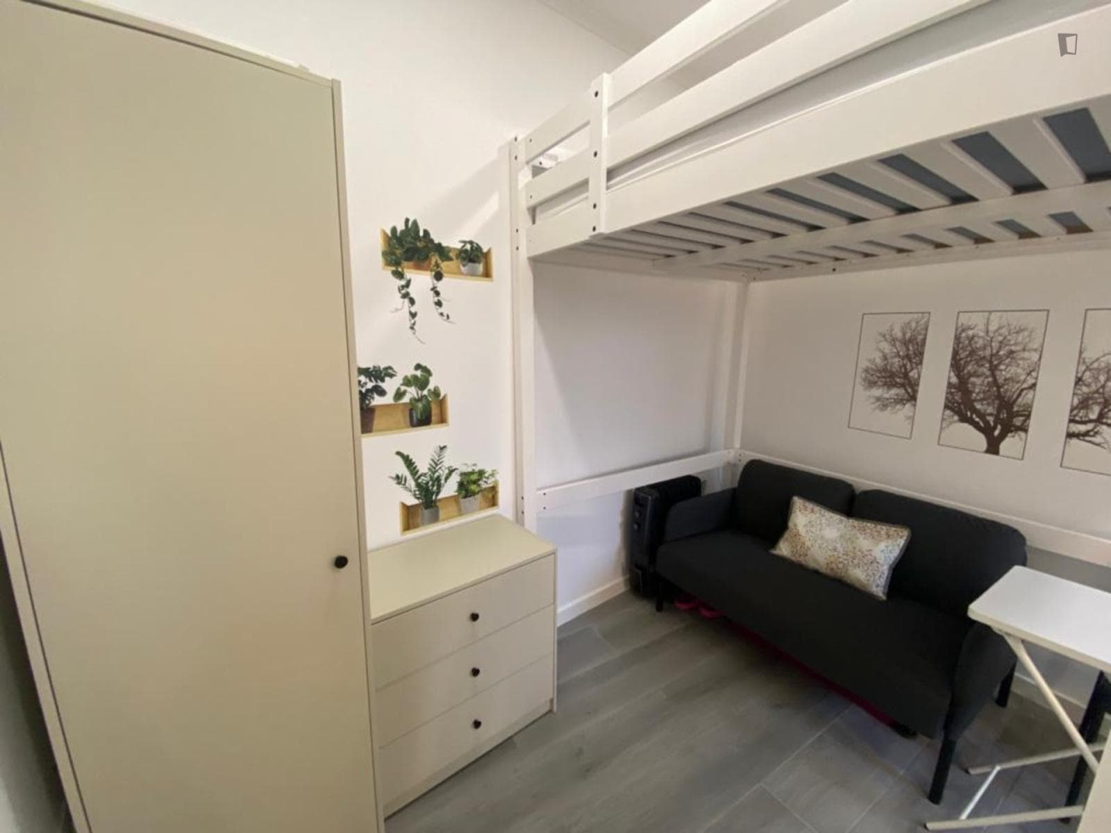Property photo thumbnail