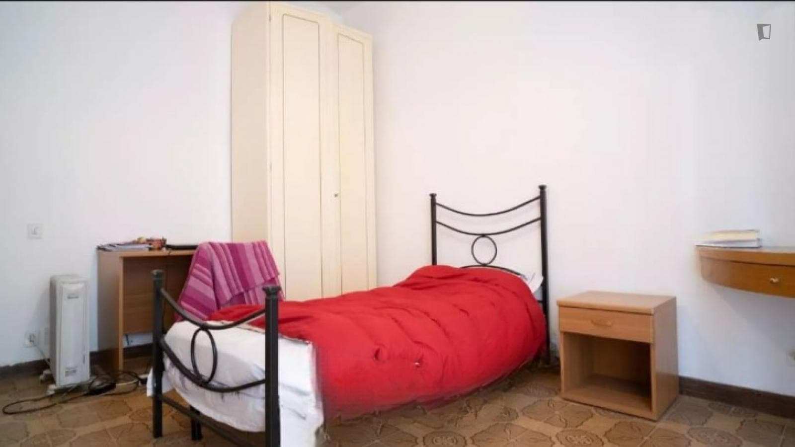 Welcoming single bedroom in a 3-bedroom flat near Università Sapienza photo 1