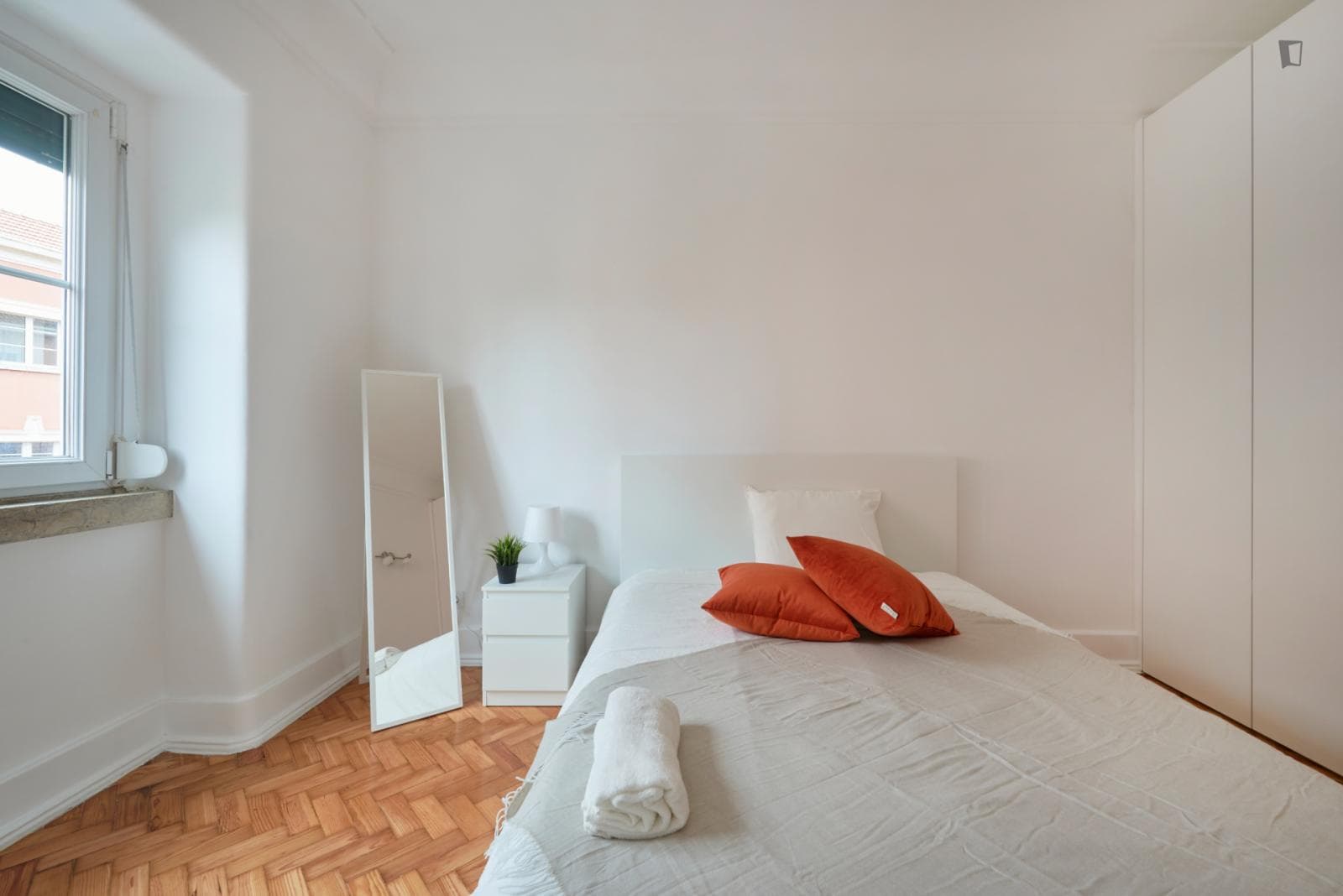 Beautiful double bedroom with plenty of natural light photo 1