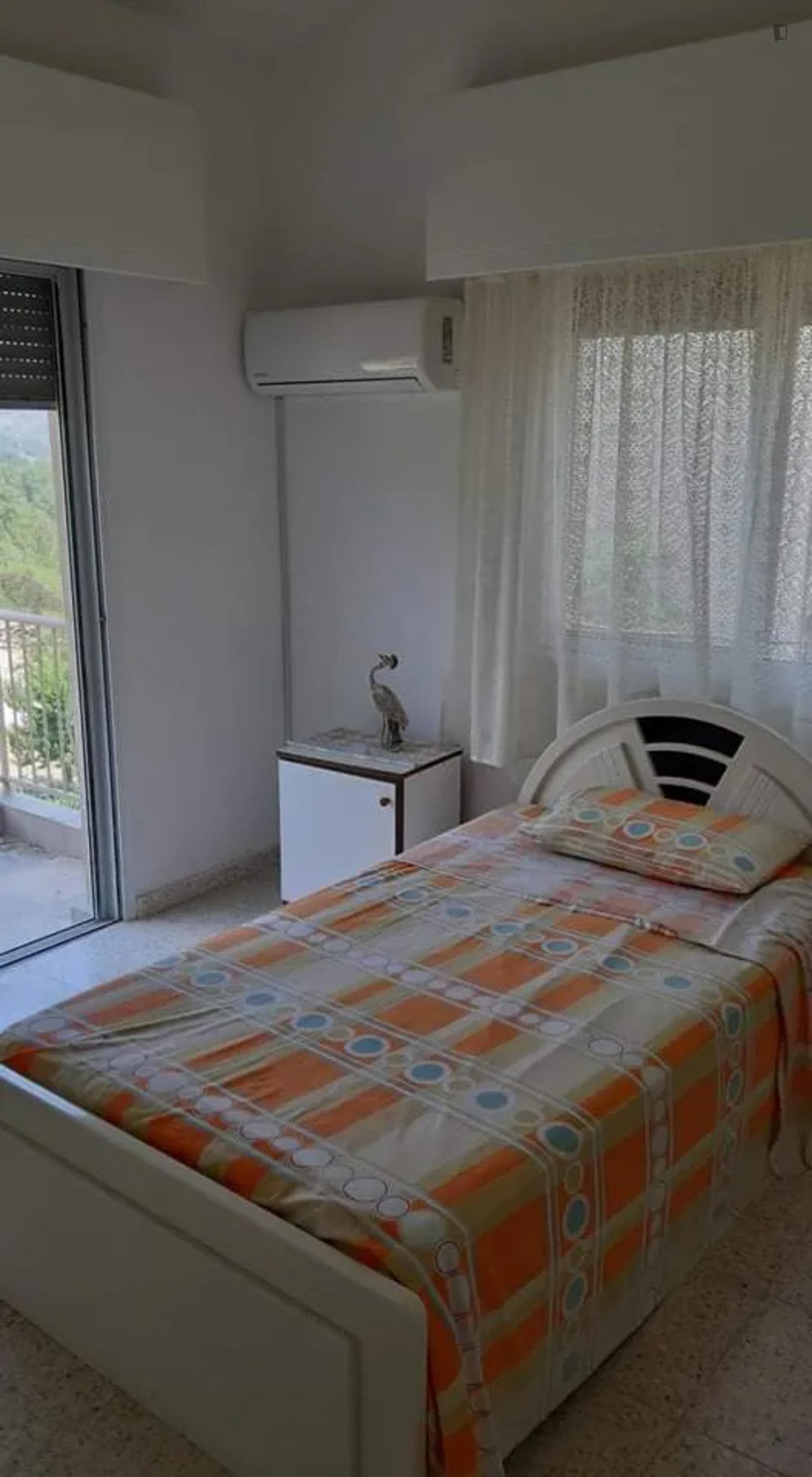 Cozy 1-bedroom apartment near Ymittos photo 1