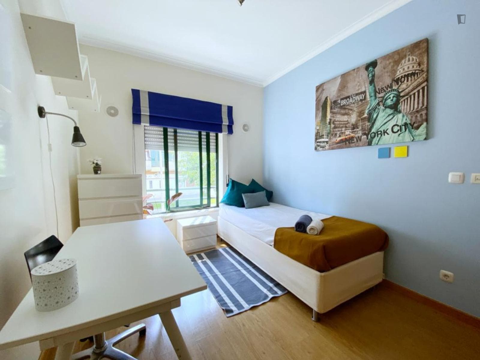 Nice single bedroom close to Barreiro Technology College photo 1