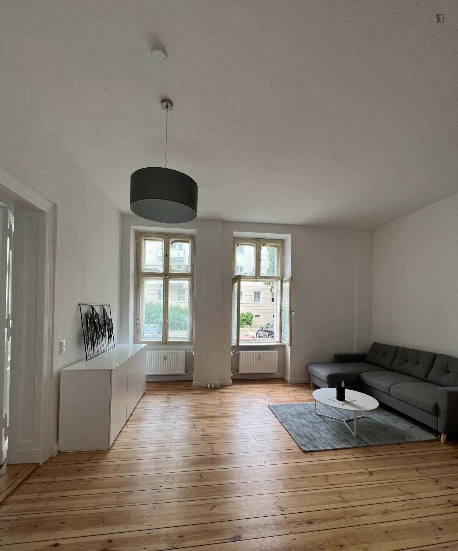 Welcoming 2-bedroom apartment next to Volkspark Friedrichshain photo 1