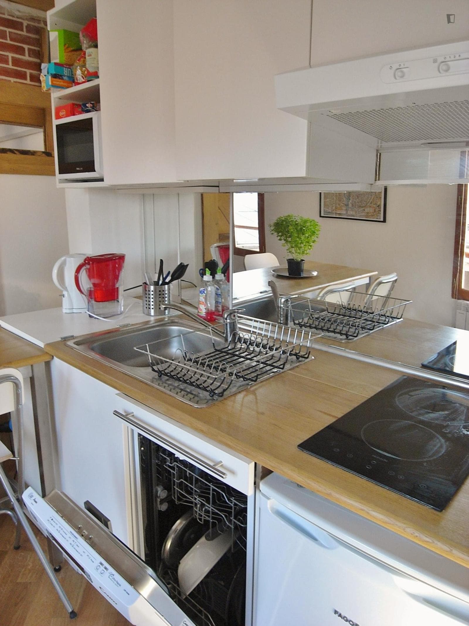 Lovely loft in the heart of the Marais district photo 1