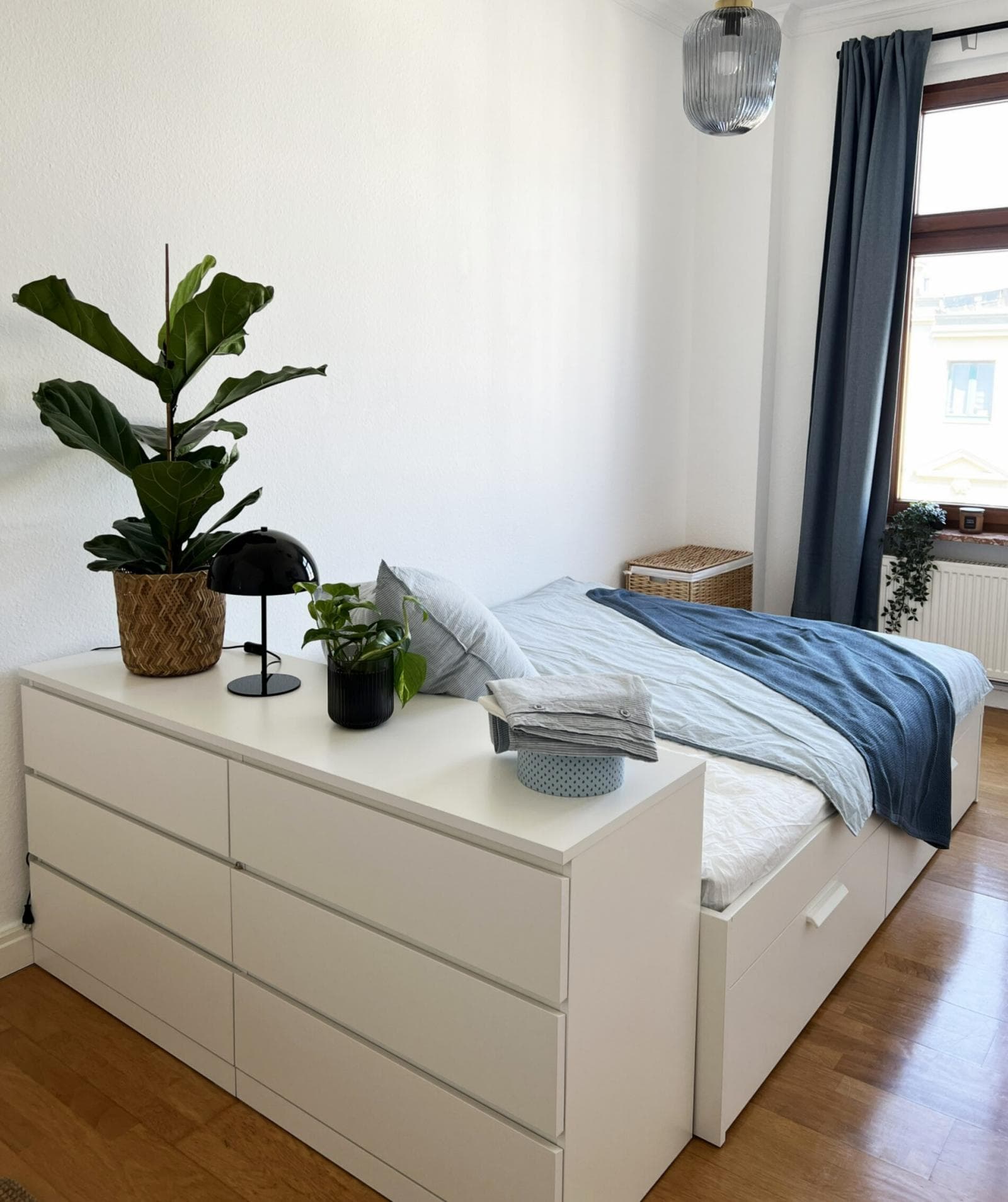 Welcoming and spacious apartment close to Hubbrücke Magdeburg photo 1
