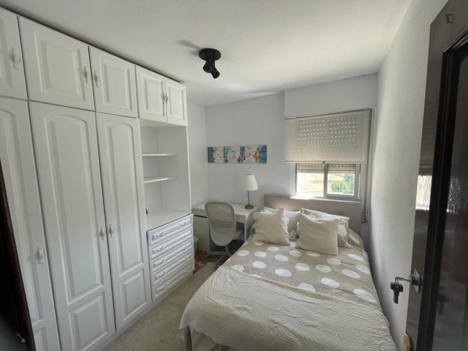 Cozy double bedroom in Málaga close to Parque Martiricos photo 1