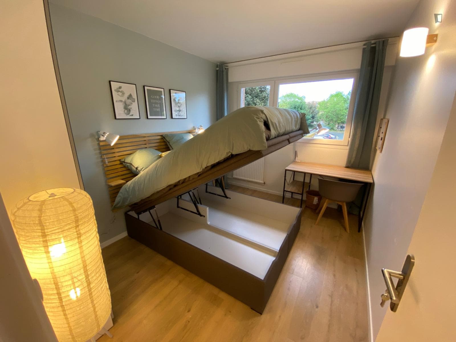 Property photo thumbnail
