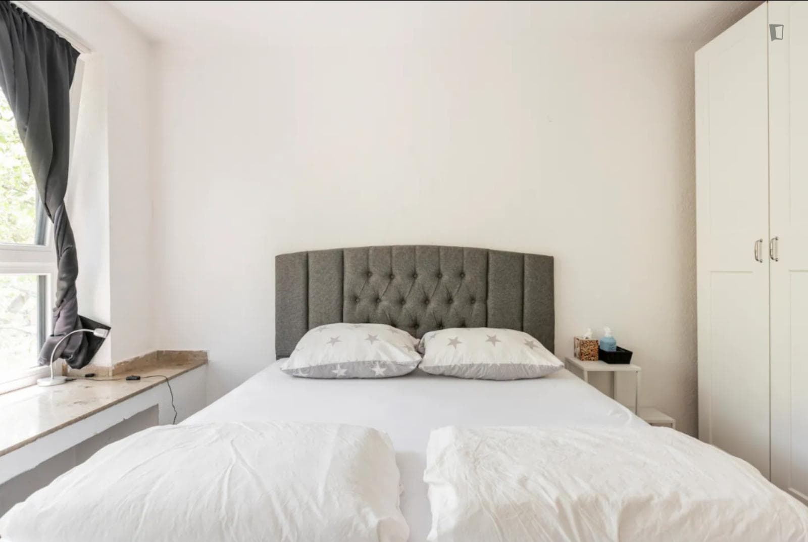 Bright Double Bedroom close to University of Duisburg-Essen photo 1