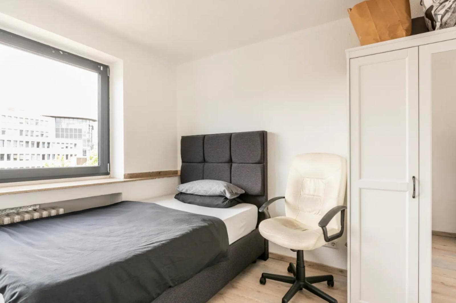 Property photo thumbnail