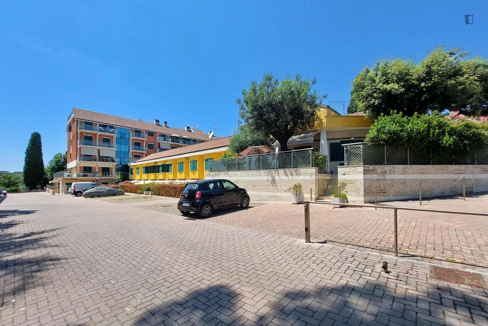 Property photo thumbnail