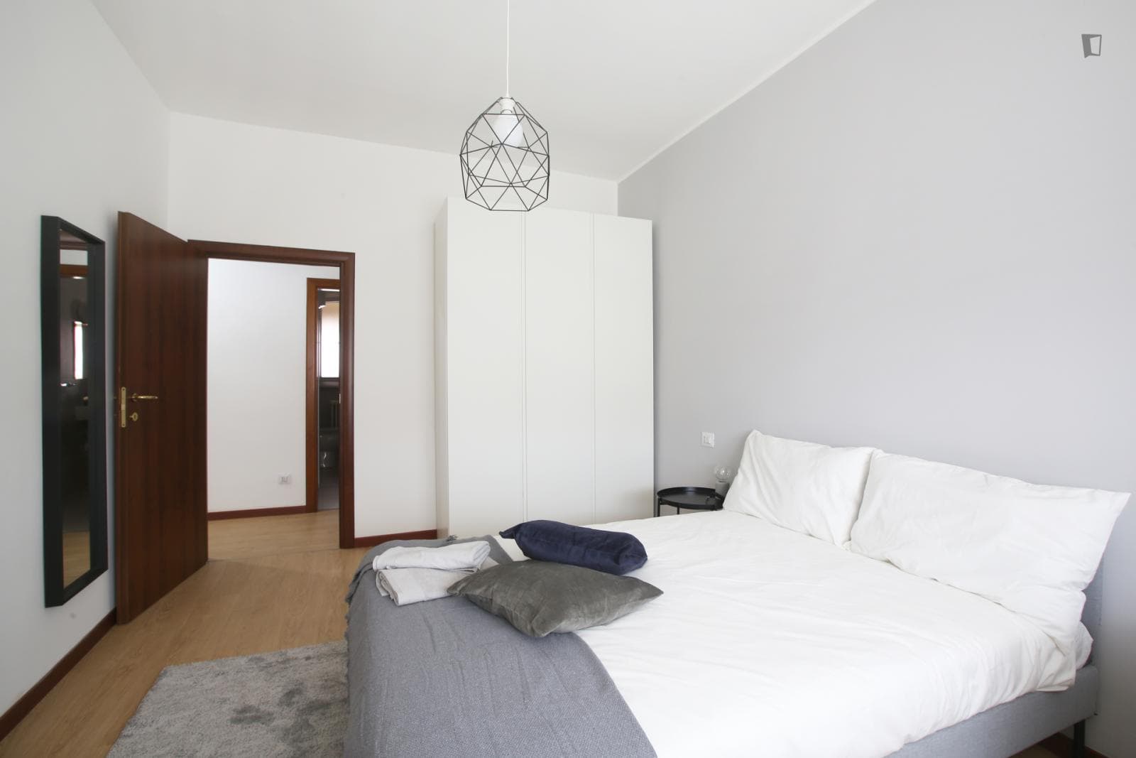 Cosy double bedroom close to San Siro Stadium photo 1