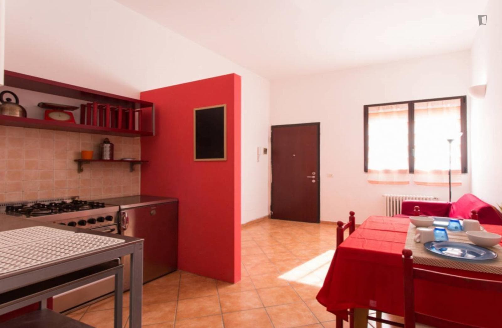 Decent 1-bedroom apartment in Bicocca area photo 1