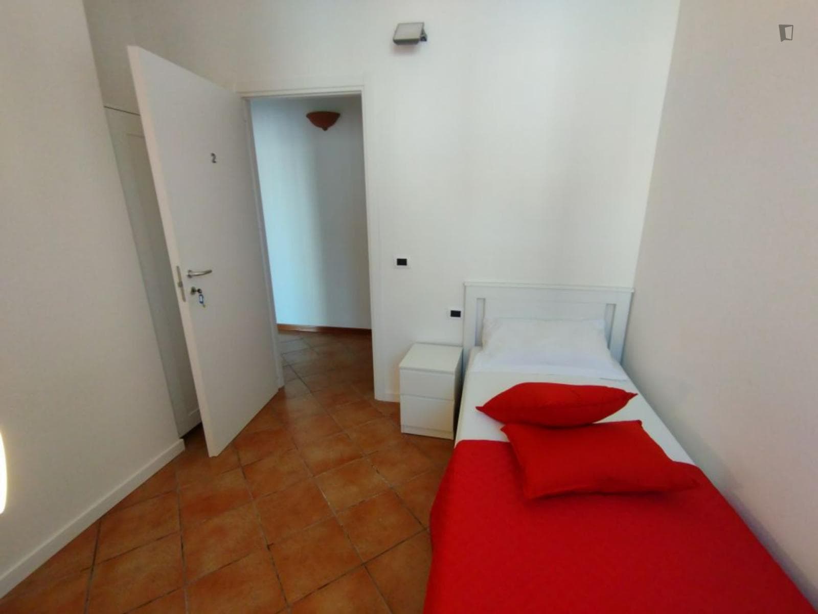 Inviting single bedroom in Gavinana district  photo 1