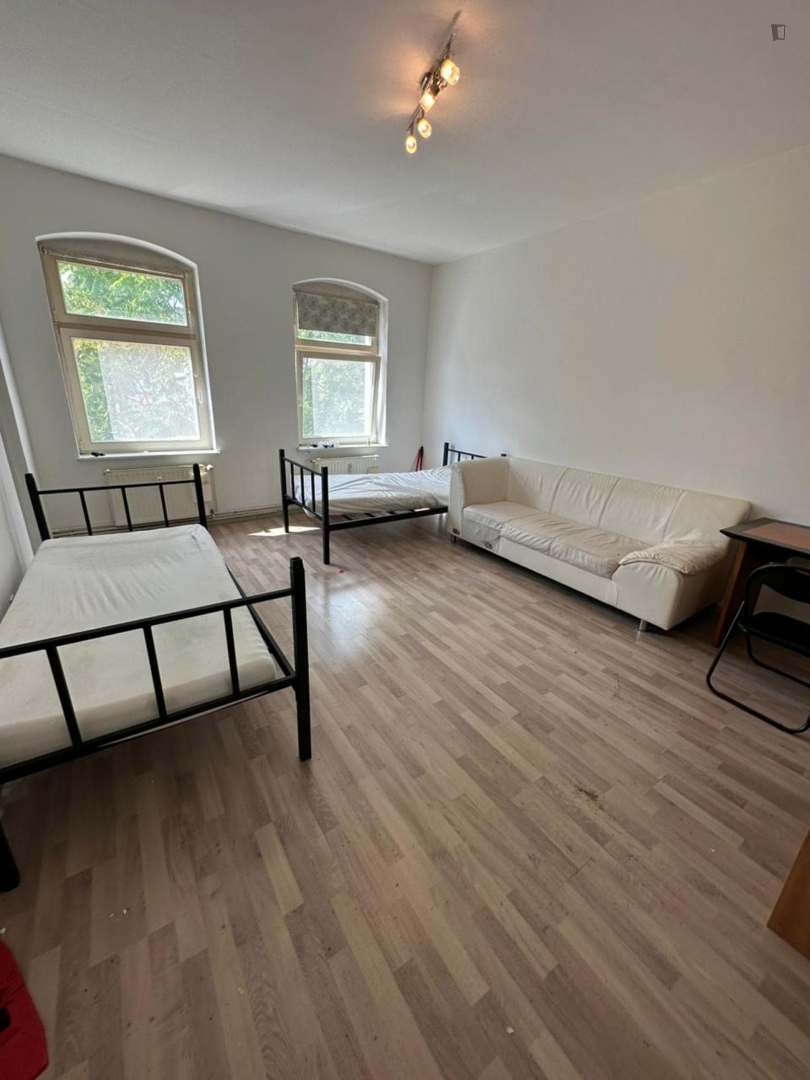 Single bed in a triple room in Schöneweide photo 1