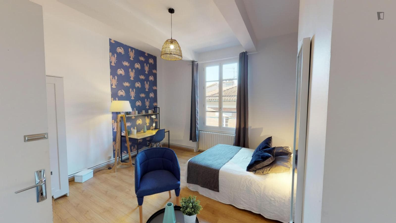 Property photo thumbnail