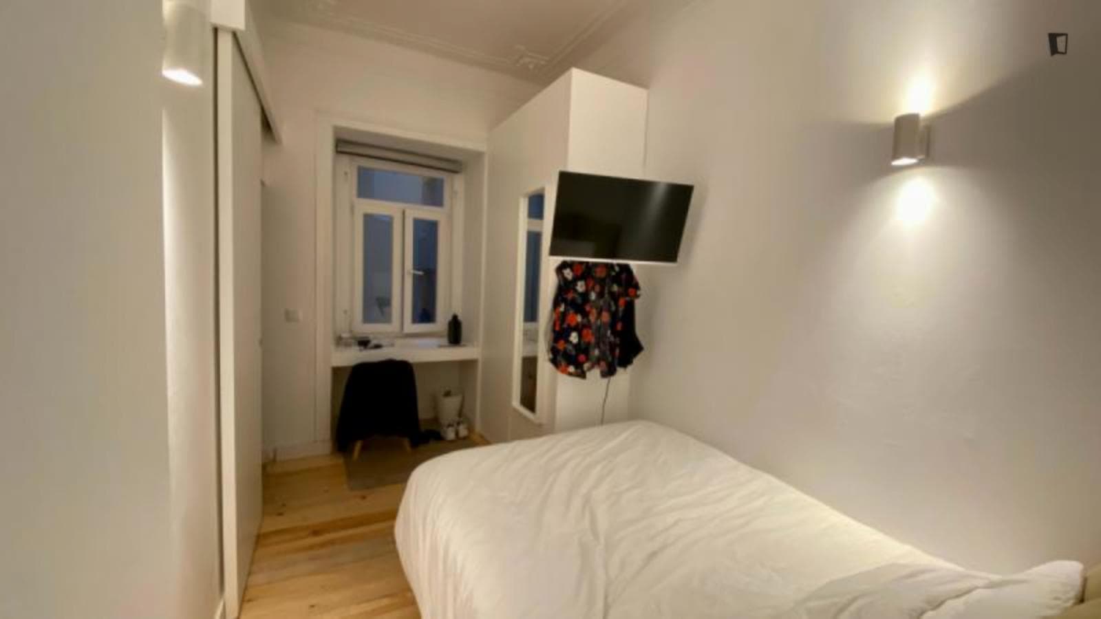 Unique Cozy Suite w/ Private Bath  Central Lisbon photo 1