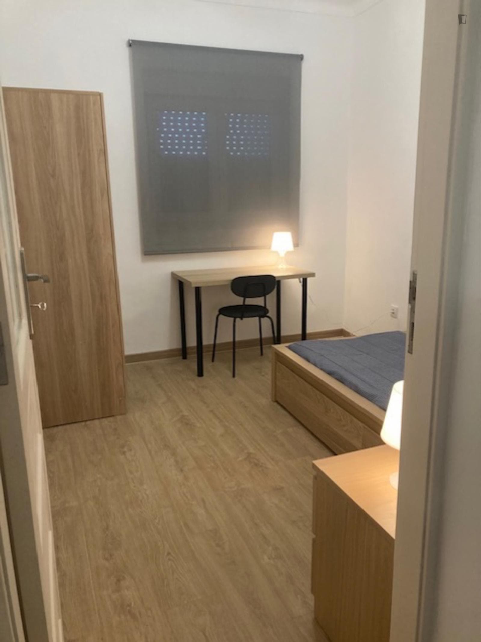 Single bedroom in 2-bedroom apartment, with outside area, in Campanhã photo 1