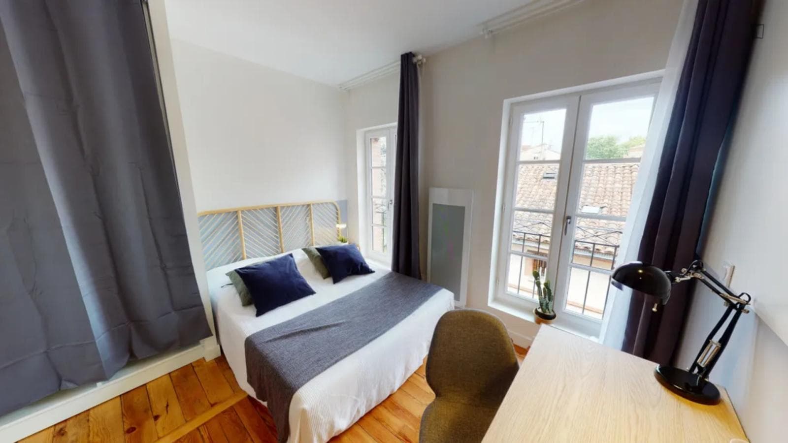 Property photo thumbnail