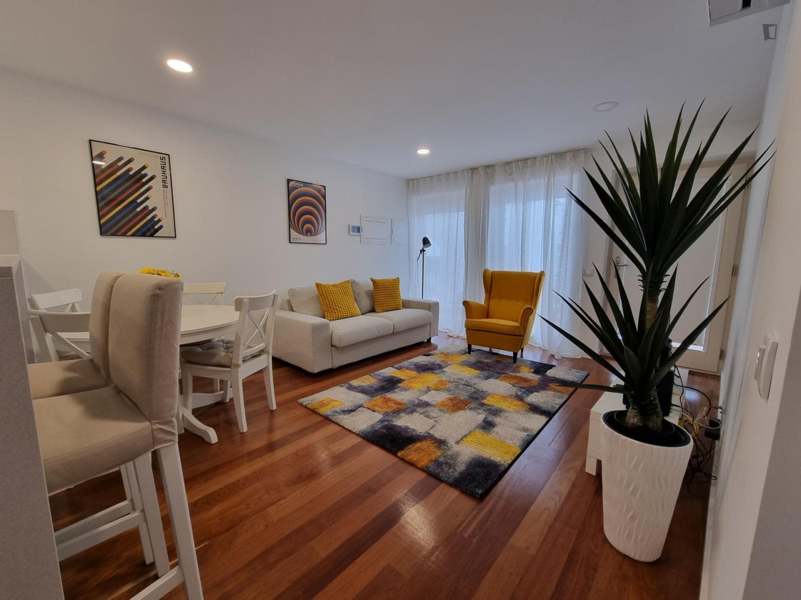 Awesome 1-bedroom apartment in Downtown Coimbra photo 1