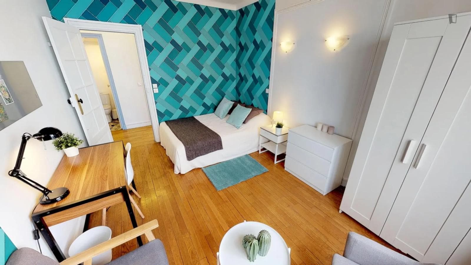 Property photo thumbnail