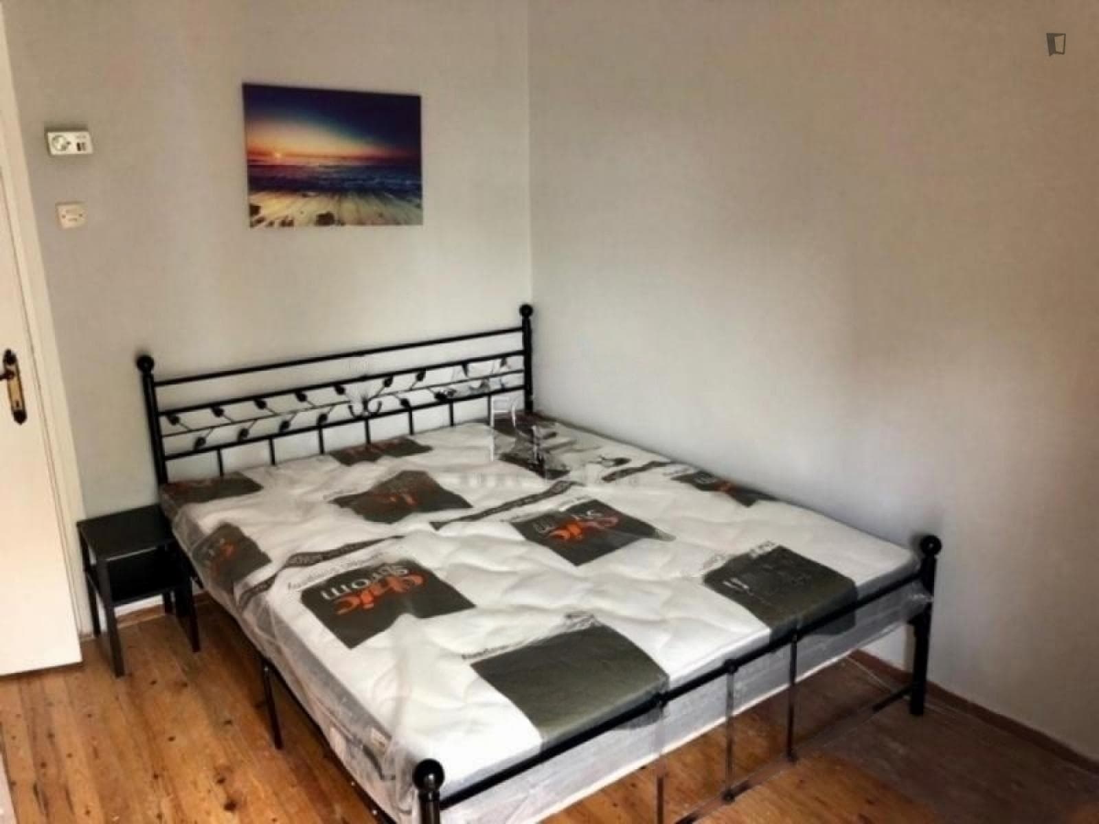 Double bedroom close to Aristotle's Square photo 1