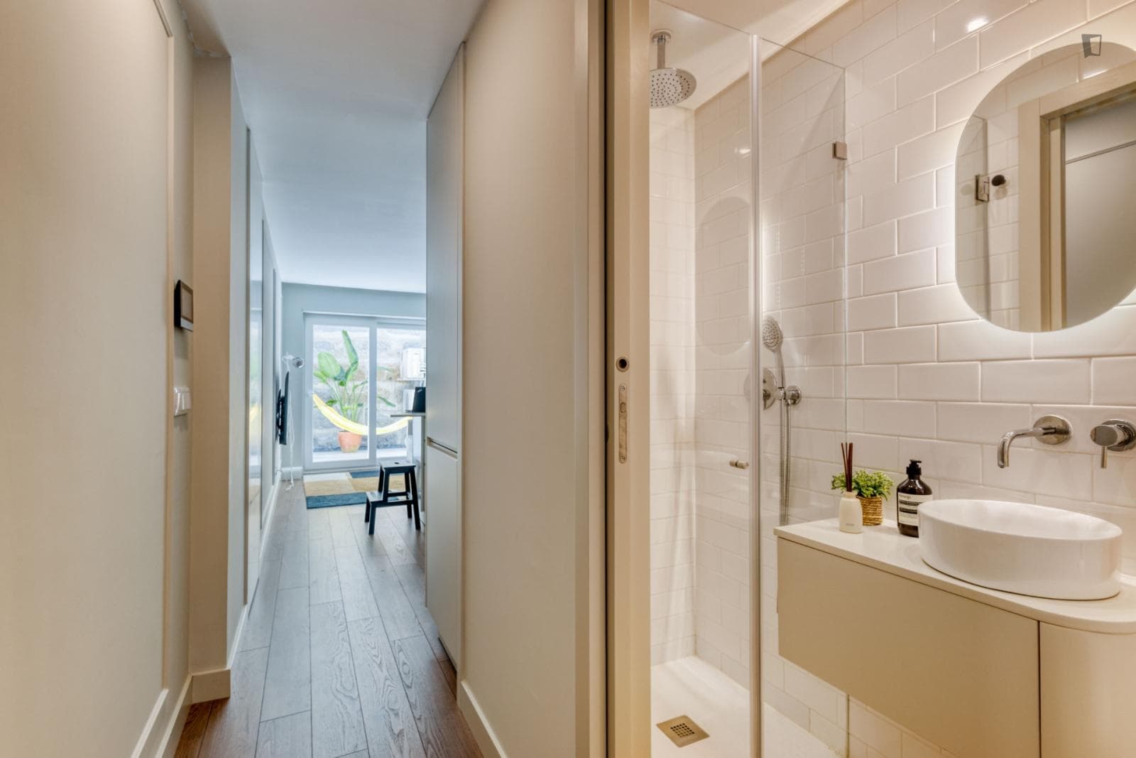 Sunny 1-bedroom apartment, with a terrace, in Sé de Braga e São Lázaro photo 1