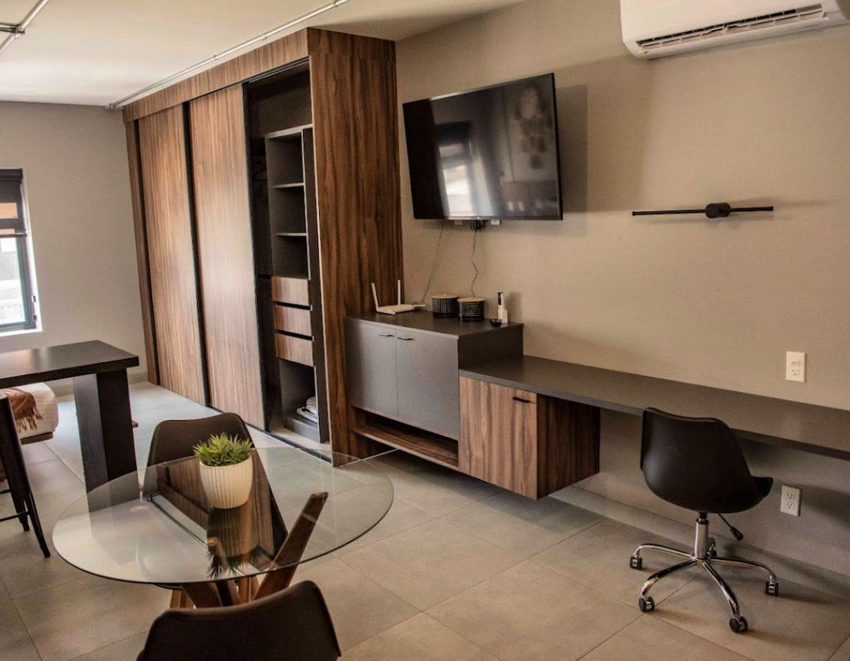 Property photo thumbnail