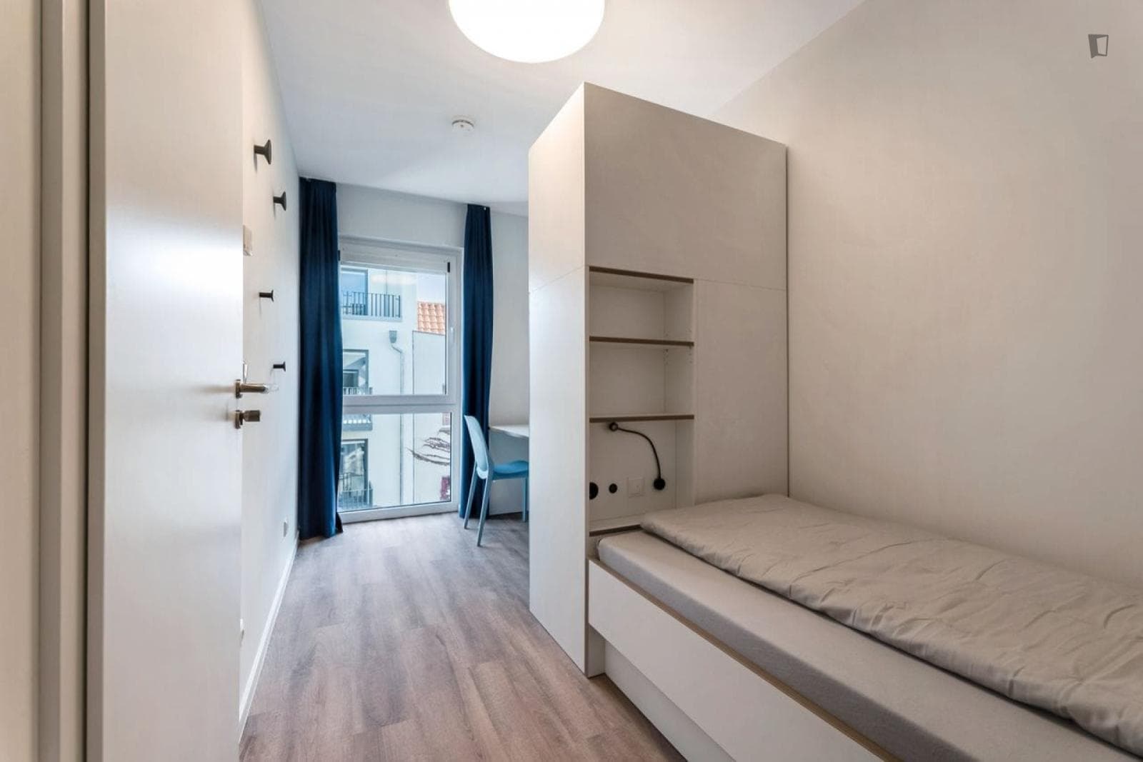 Pleasant single bedroom in the Oberschöneweide area photo 1