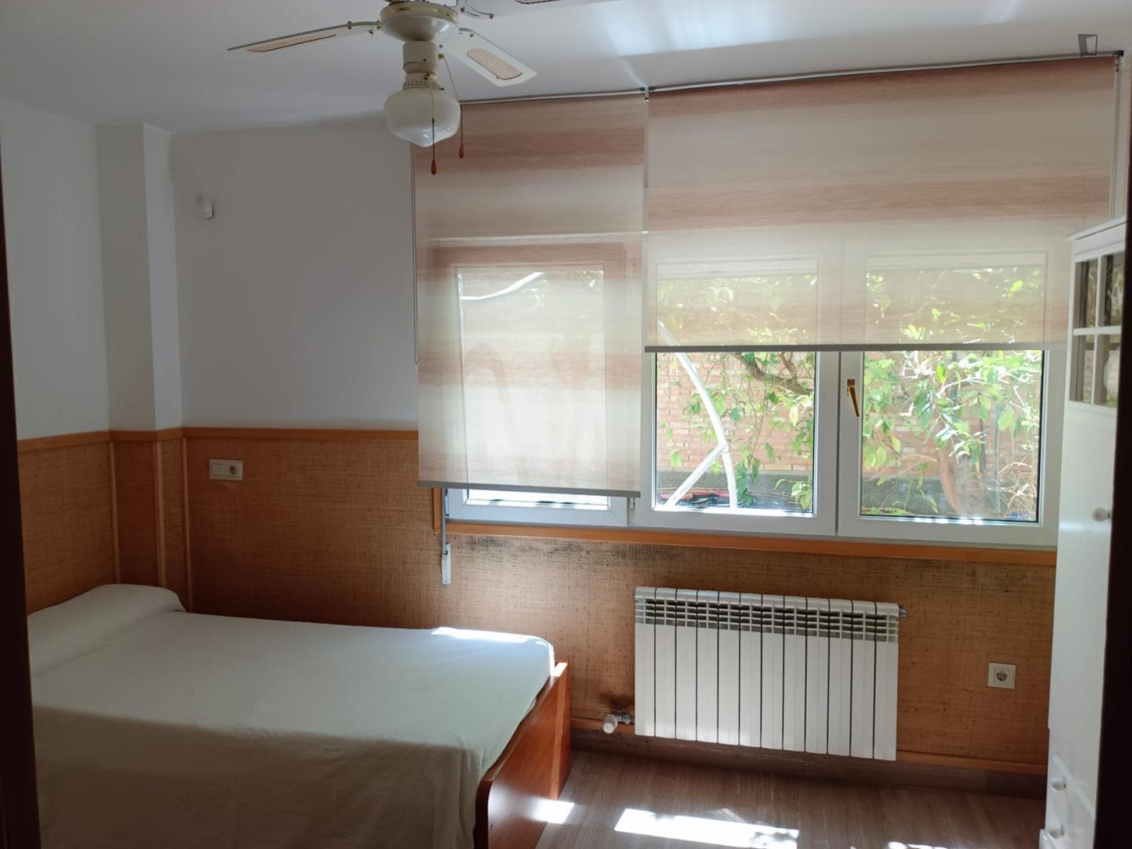 Comfy single bedroom in La Zubia close to Granada photo 1