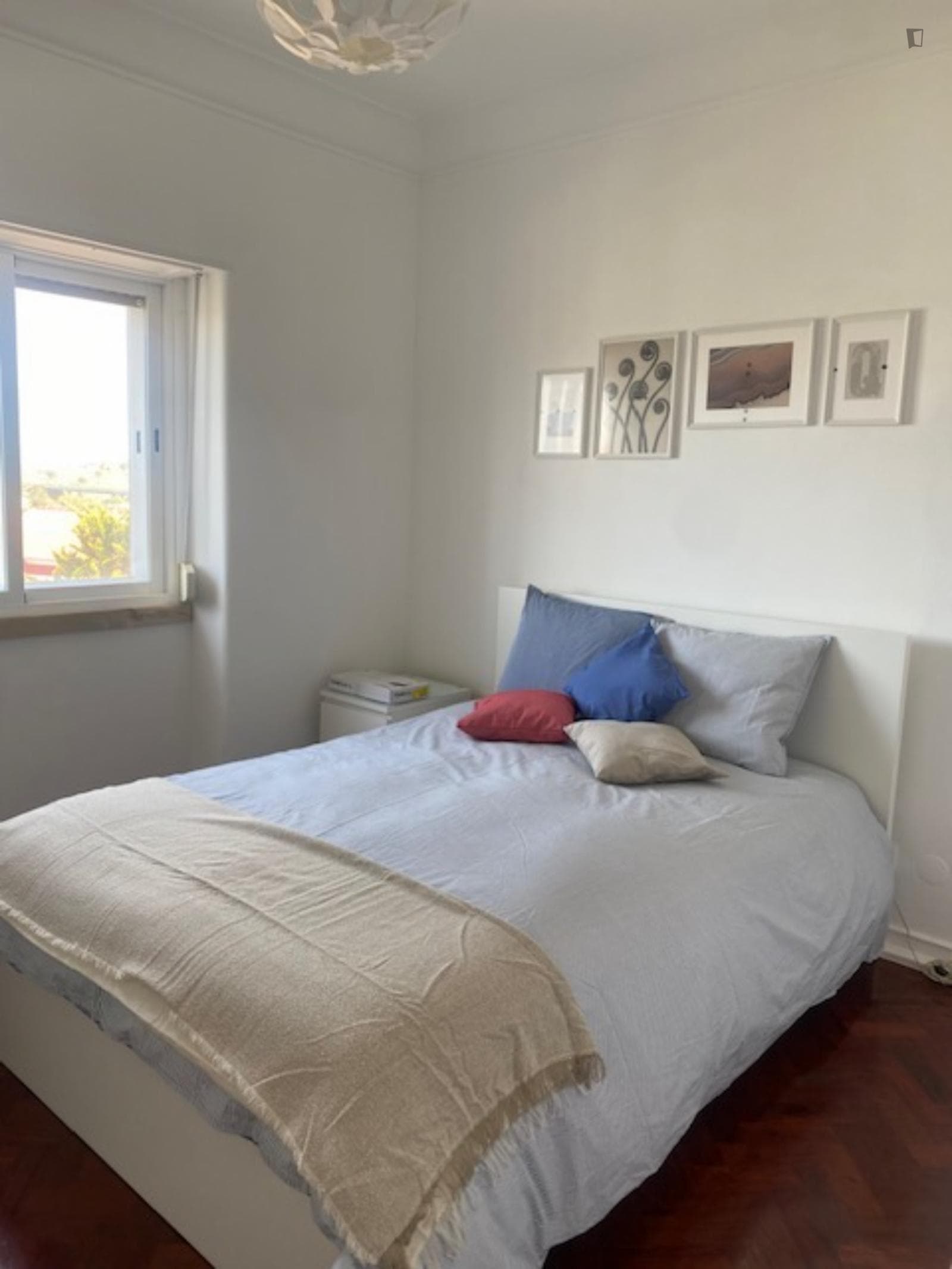 Lovely Double Ensuite Bedroom in Montelavar photo 1