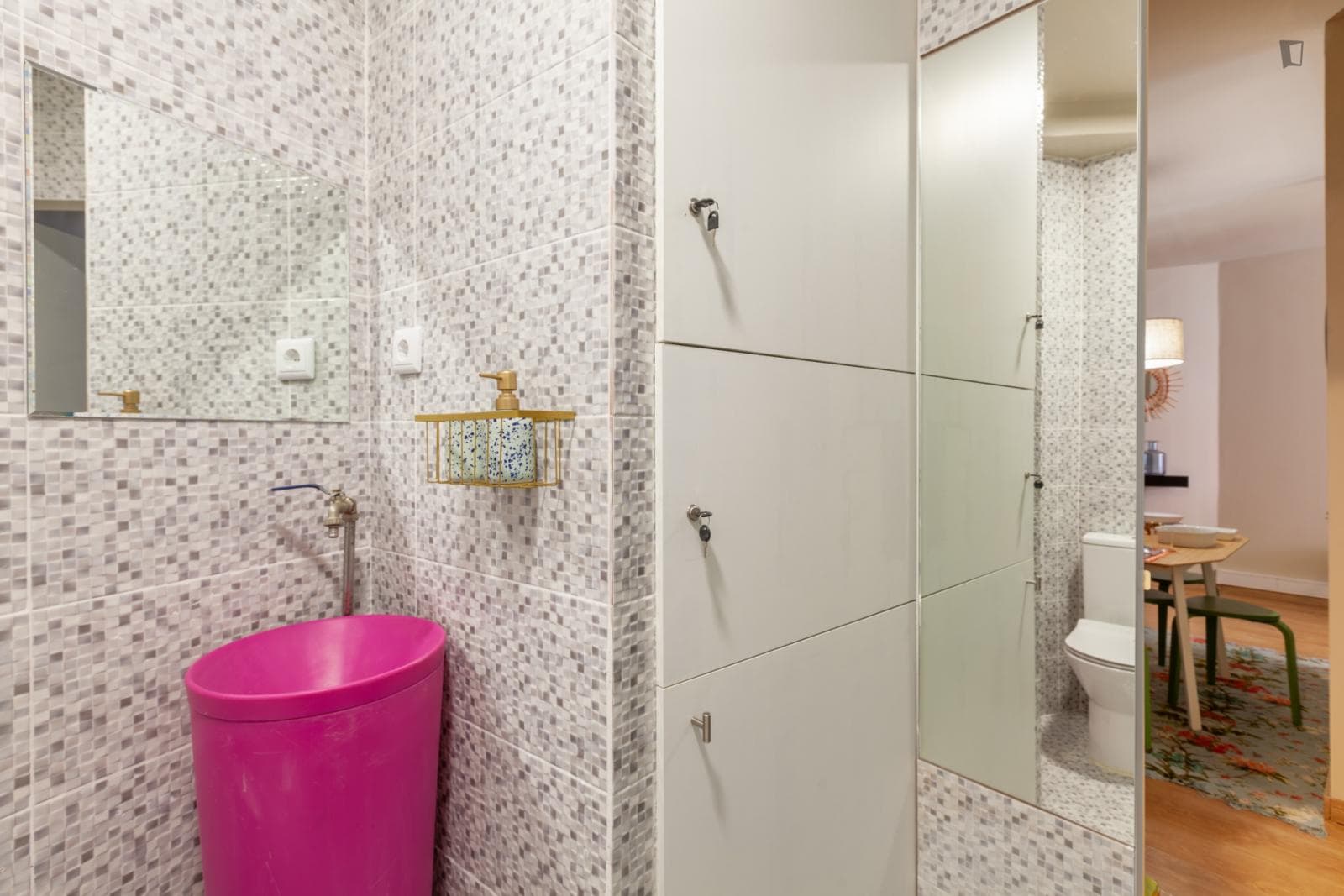 Lovely 2-bedroom apartment near Jardim de Santa Bárbara photo 1
