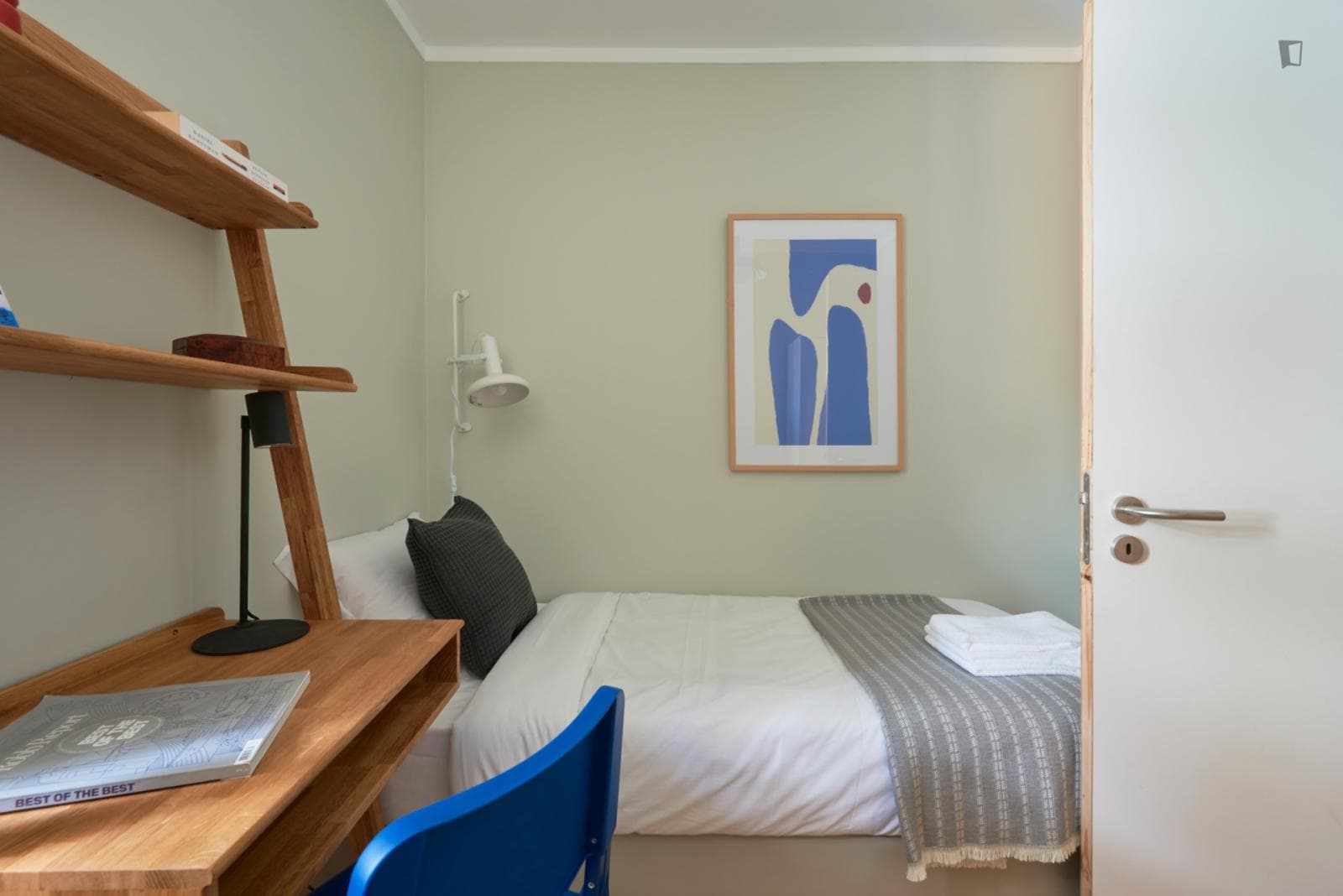 Attractive single bedroom close to Miradouro da Penha de photo 1