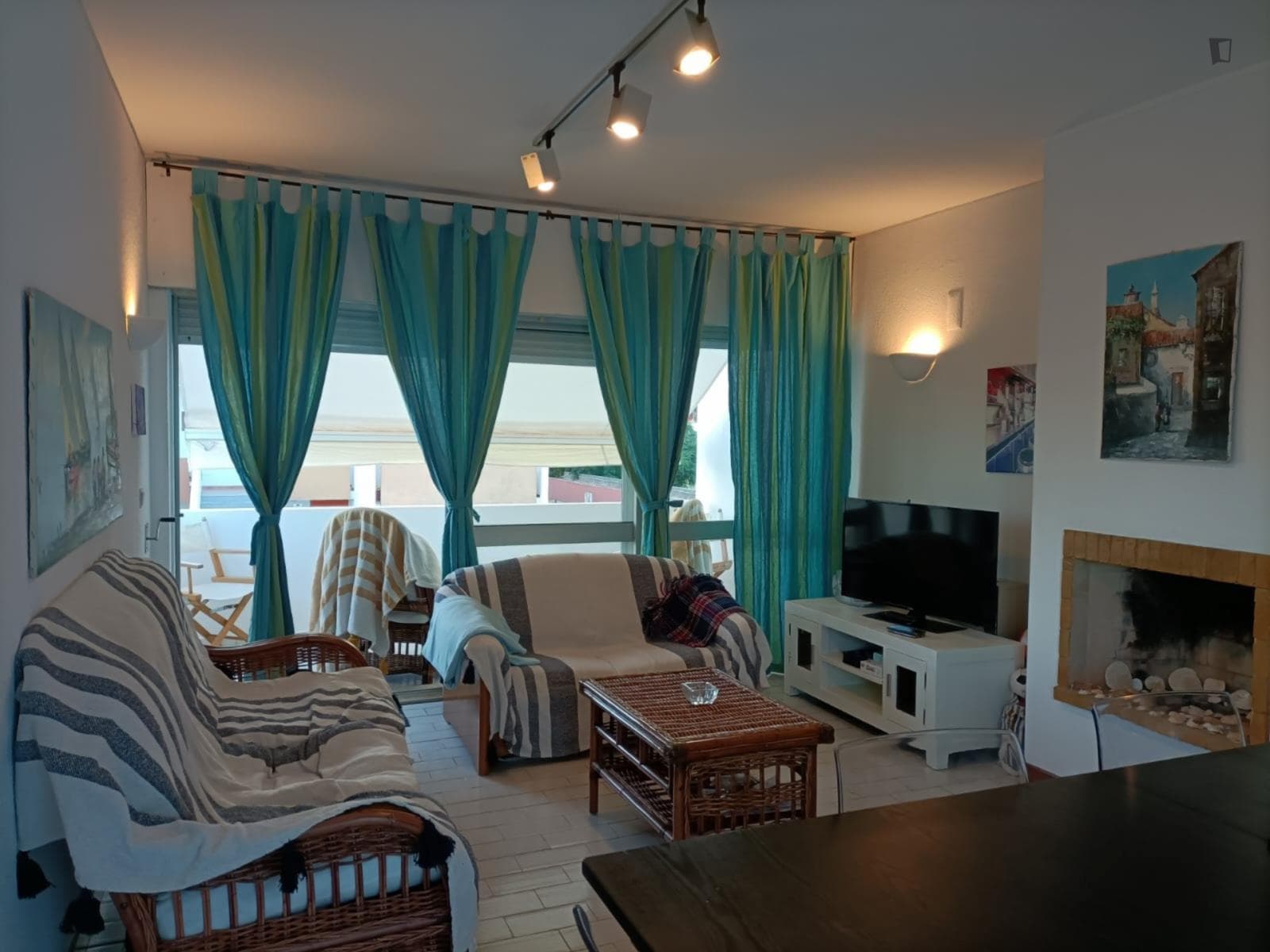 2-bedroom apartment, with outdoor area photo 1