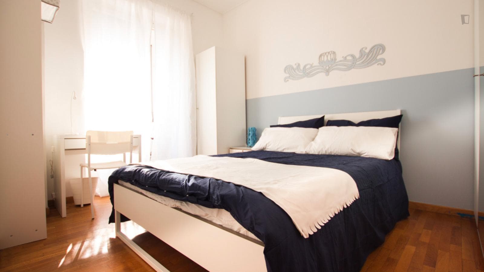 Lovely double bedroom near P.ta Genova F.s. metro station photo 1