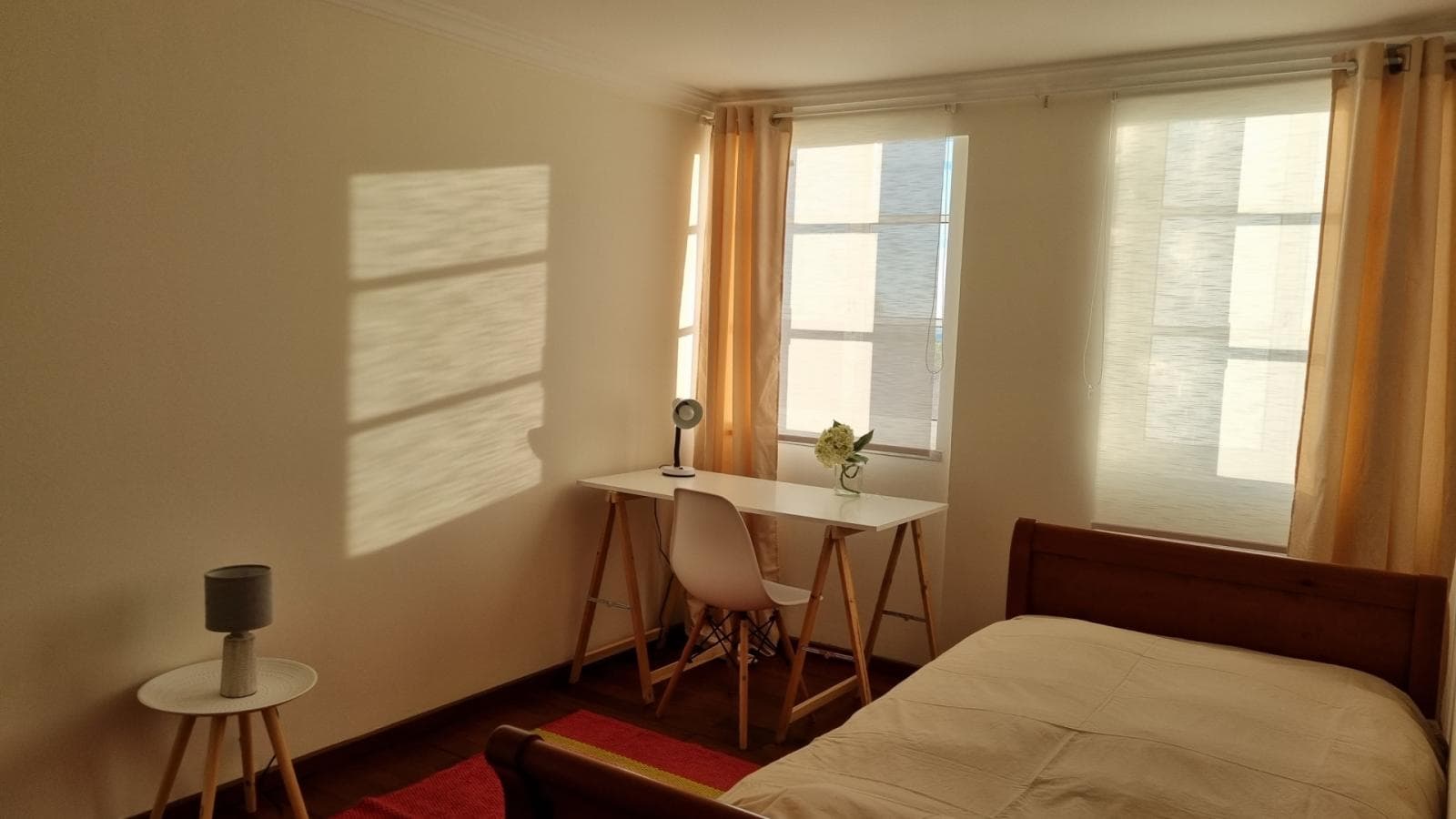 Vibrant single bedroom next to Montijo Bus Station - TST Terminal photo 1